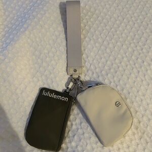LIKE BRAND NEW/NEVER USED Lululemon dual pouch wristlet